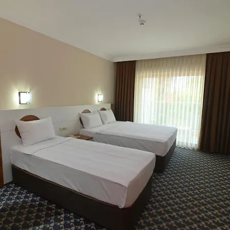 Omorfi Garden 4*