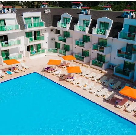 Omorfi Garden Ξενοδοχείο
