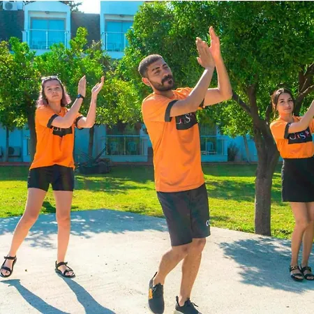 Ξενοδοχείο Omorfi Garden Κεμέρ