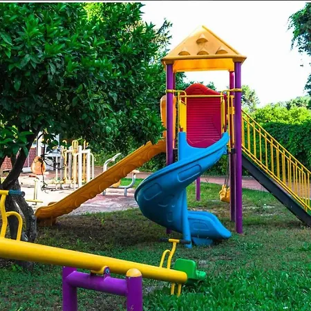 Ξενοδοχείο Omorfi Garden 4*