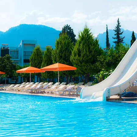 Hotel Omorfi Garden 4*