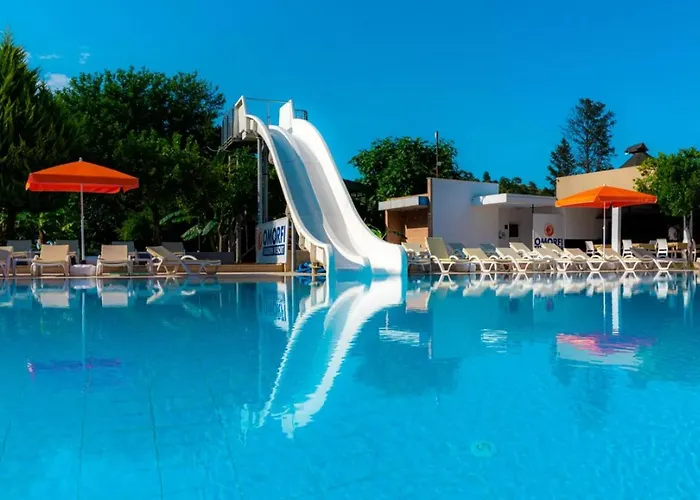 Omorfi Garden Hotell Kemer