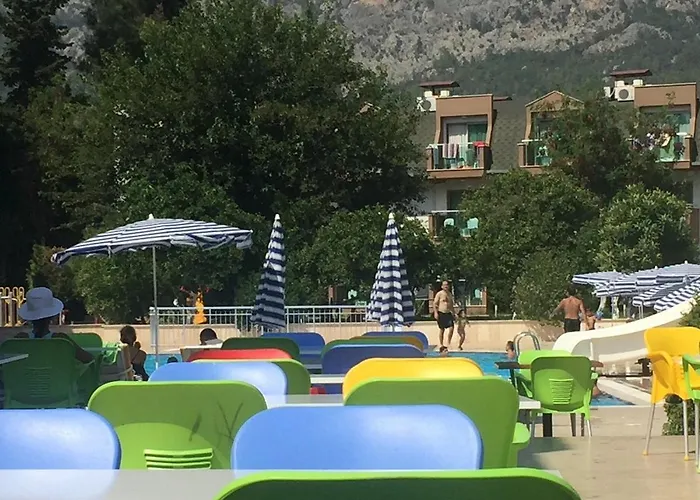 Omorfi Garden Hotell Kemer