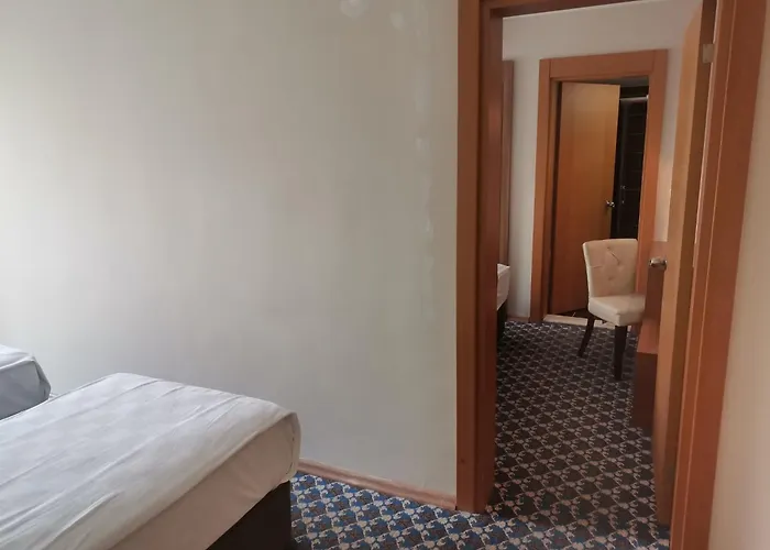 Omorfi Garden Hotell