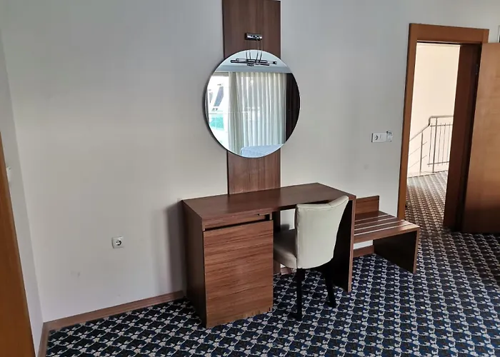 Omorfi Garden Hotell Kemer